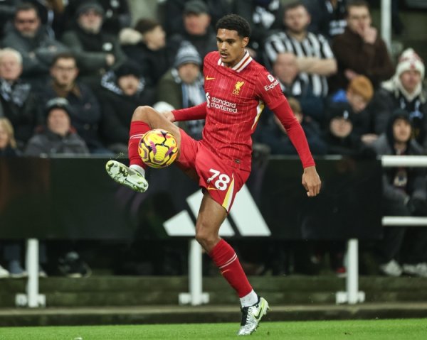Bài đăng: Liverpool có khả năng mua lại Kanssa và hai bên đã đồng ý về một hợp đồng trong tương lai